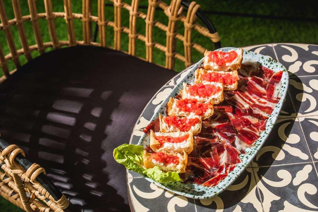 Vp Jardin De Recoletos Hotell Madrid Restaurant bilde